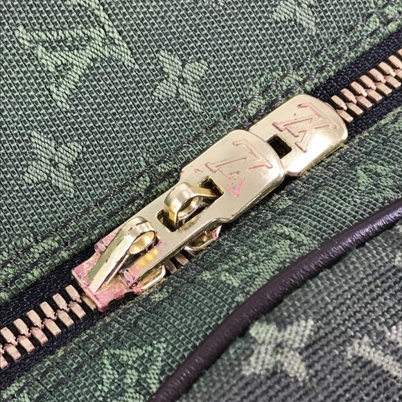 LOUIS VUITTON Brown Monogram Shoulder Bag - Picture 13 of 16